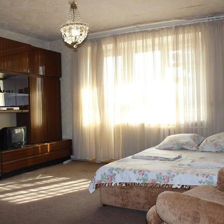 Apartment Near Opera Hause Dnipro Eksteriør billede